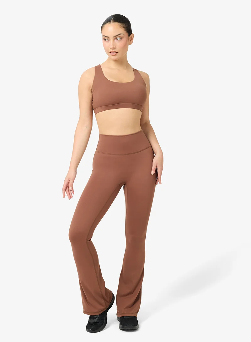 فورورد طقم حمالة صدر رياضية متوسطة التغطية بلمسة ناعمة وسروال ضيق واسع بدون خياطة