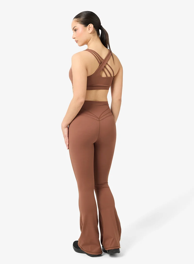 فورورد طقم حمالة صدر رياضية متوسطة التغطية بلمسة ناعمة وسروال ضيق واسع بدون خياطة