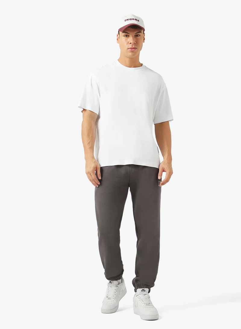 Seventy Five Basics Regular Fit- Elastic Cuff- Woven Badge Joggers