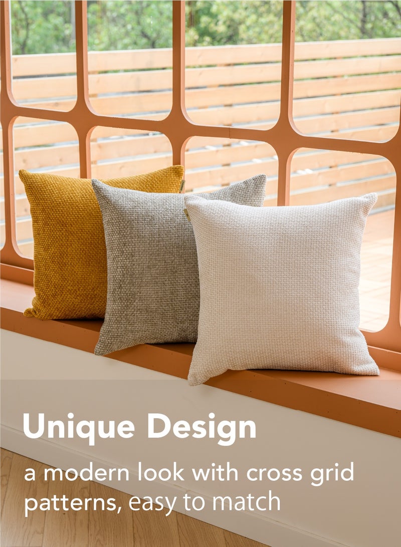 لحظة غطاء وسادة شنيلي باللون الأبيض العاجي لحظة 45x45 سم عبوة من 2 غطاء وسادة زخرفي حديث من الطراز الريفي على شكل صليب. - Image 2