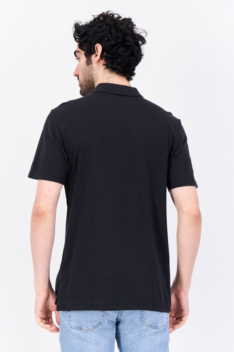 GAP قميص بولو قصير الأكمام للرجال بتصميم عادي، أسود - Image 4