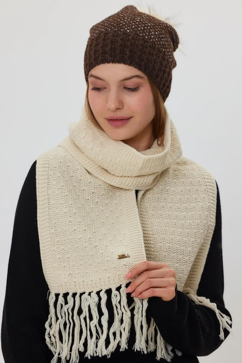الكسندر جاردي Knitted Detail Long Scarf (E20-18843)