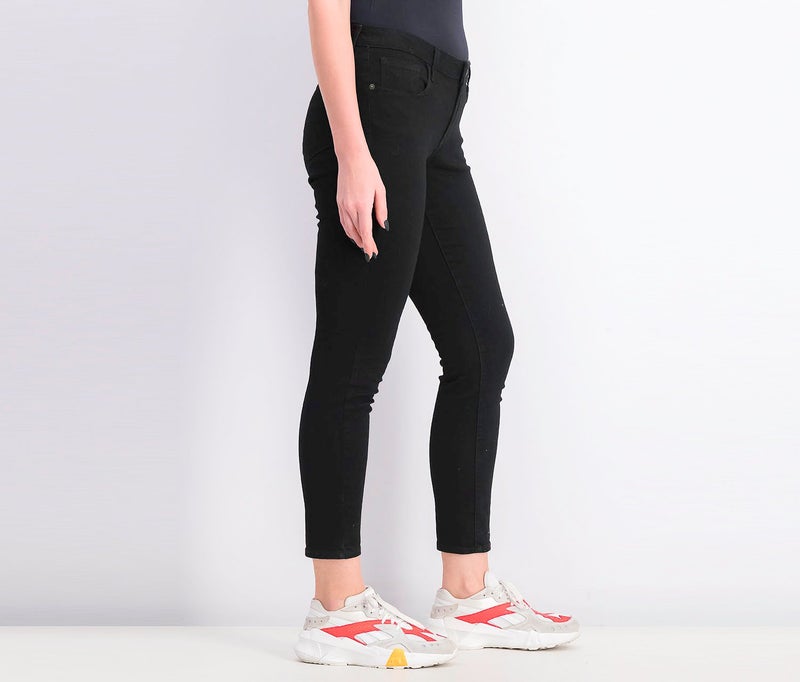 Old Navy جينز نسائي سوبر سكينى منخفض الخصر، أسود - Image 2