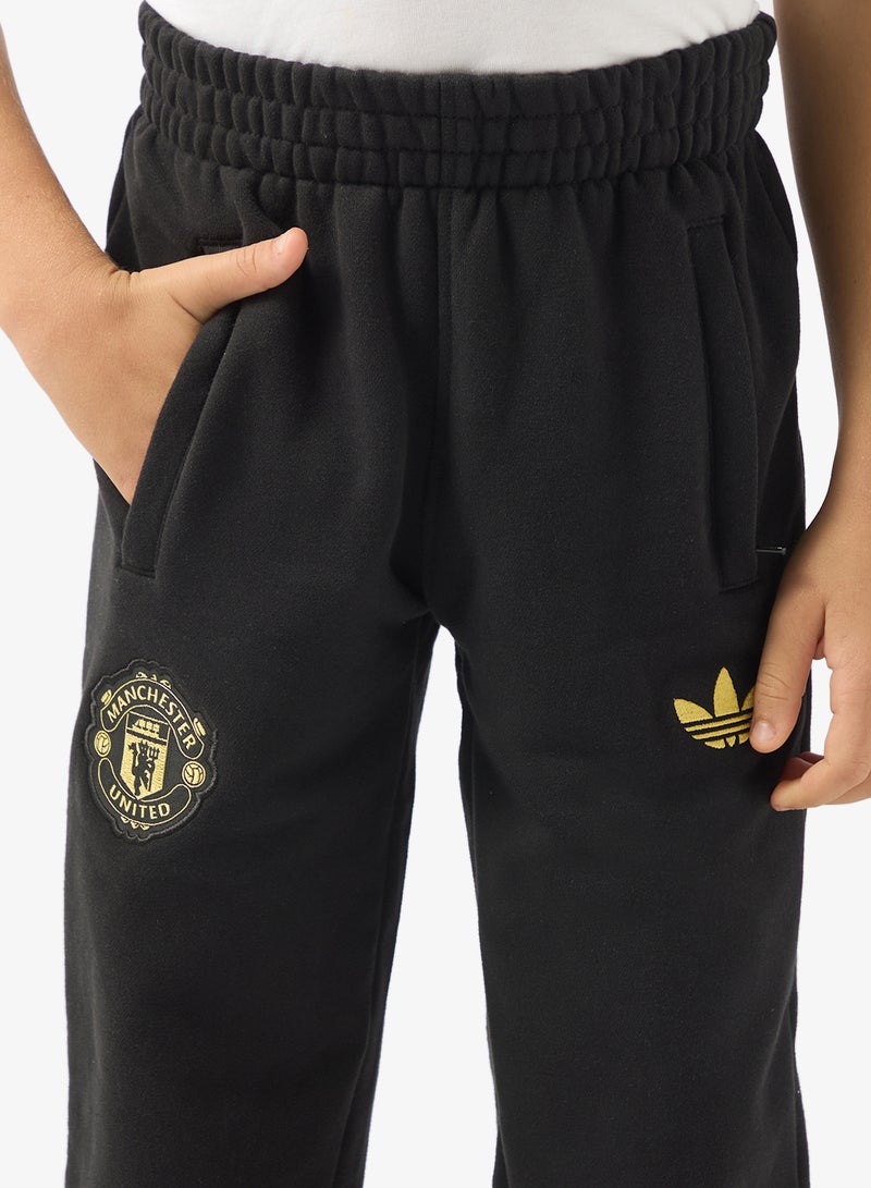 اديداس بنطلون رياضي ثقافي لمانشستر يونايتد للشباب - Image 4