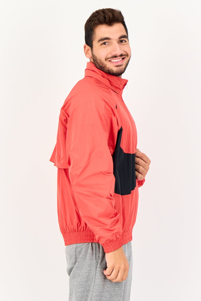 Nike جاكيت رياضي خارجي بأكمام طويلة للرجال بتصميم واسع، أحمر - Image 4
