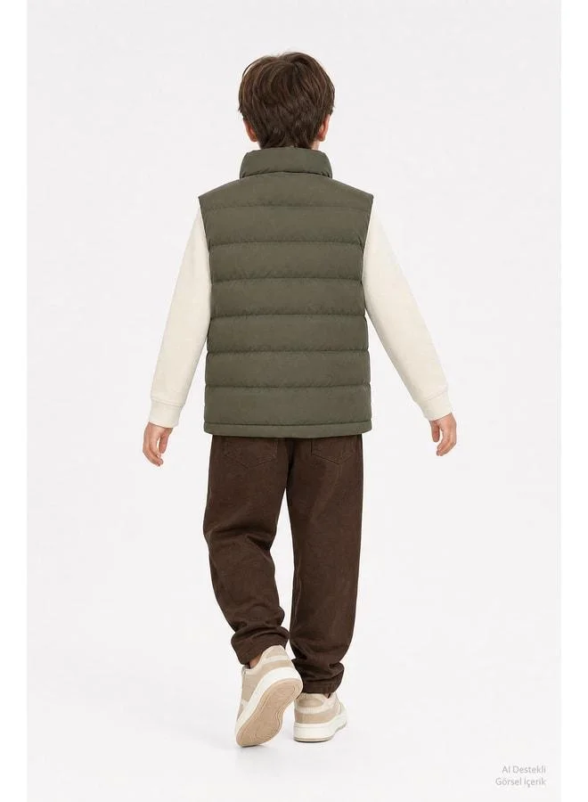 Perendi Boy's Stand Collar Zipper Pocket Inflatable Vest.