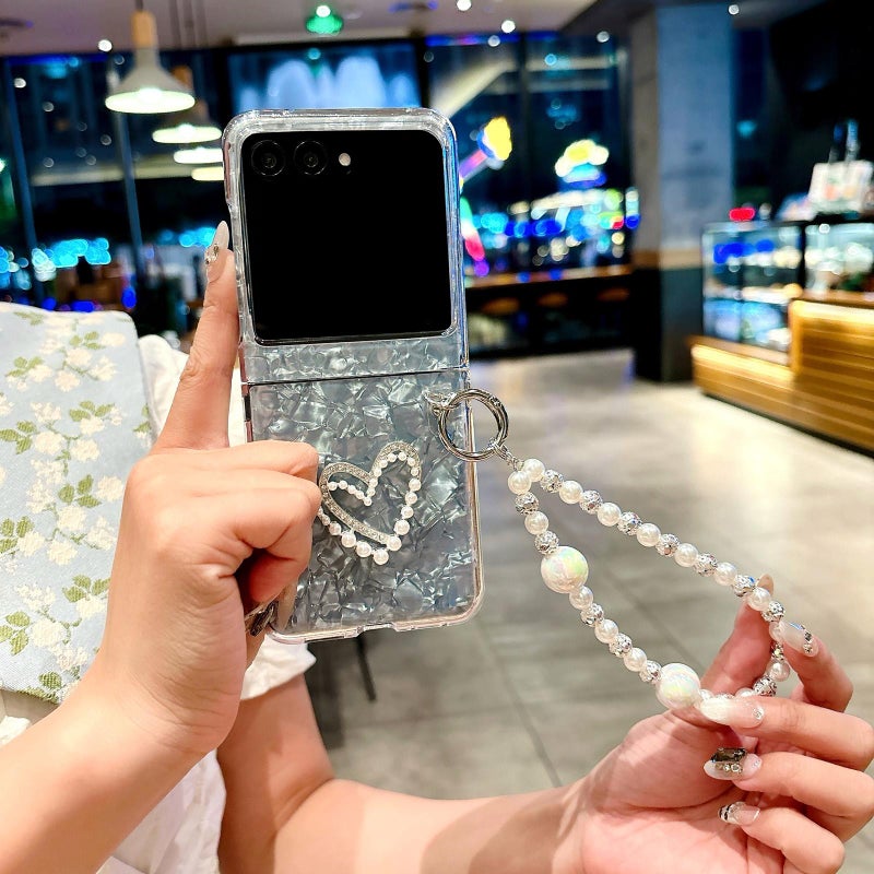 erorex For Motorola Razr 40 Ultra Pearlescent Shell Texture  Pattern Phone Case with Bracelet(White) - Image 2