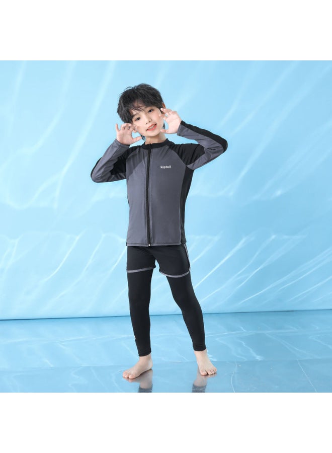 إسكدنيا ملابس سباحة للأطفال للأولاد ملابس سباحة للفتيات بأكمام طويلة واقية من الشمس بدلة ركوب الأمواج للوالدين والطفل سريعة الجفاف - اللون: بدلة رمادية للأولاد من ثلاث قطع - المقاس: 140 (4XL) - Image 1