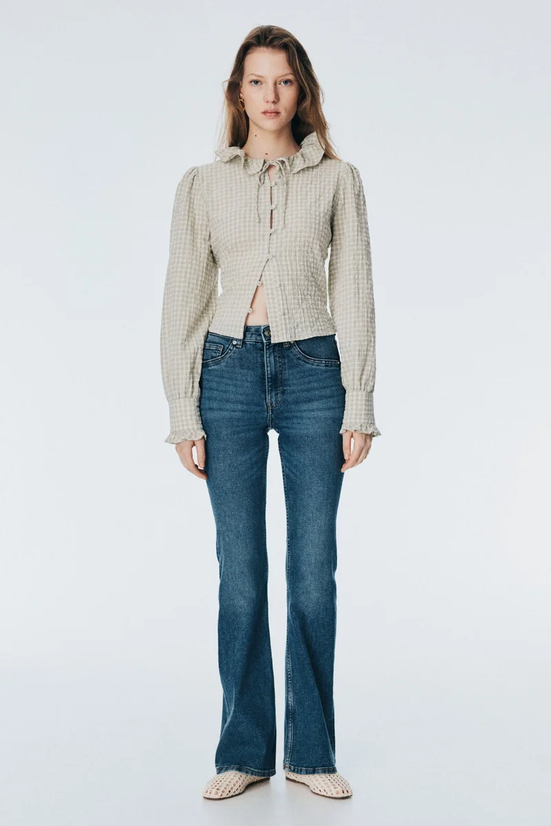 اتش اند ام جينز بقصة حافة واسعة وخصر عالي