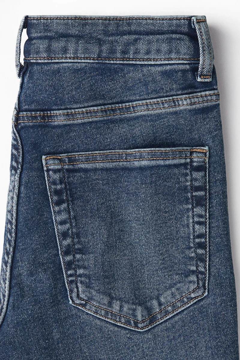 اتش اند ام جينز بقصة حافة واسعة وخصر عالي