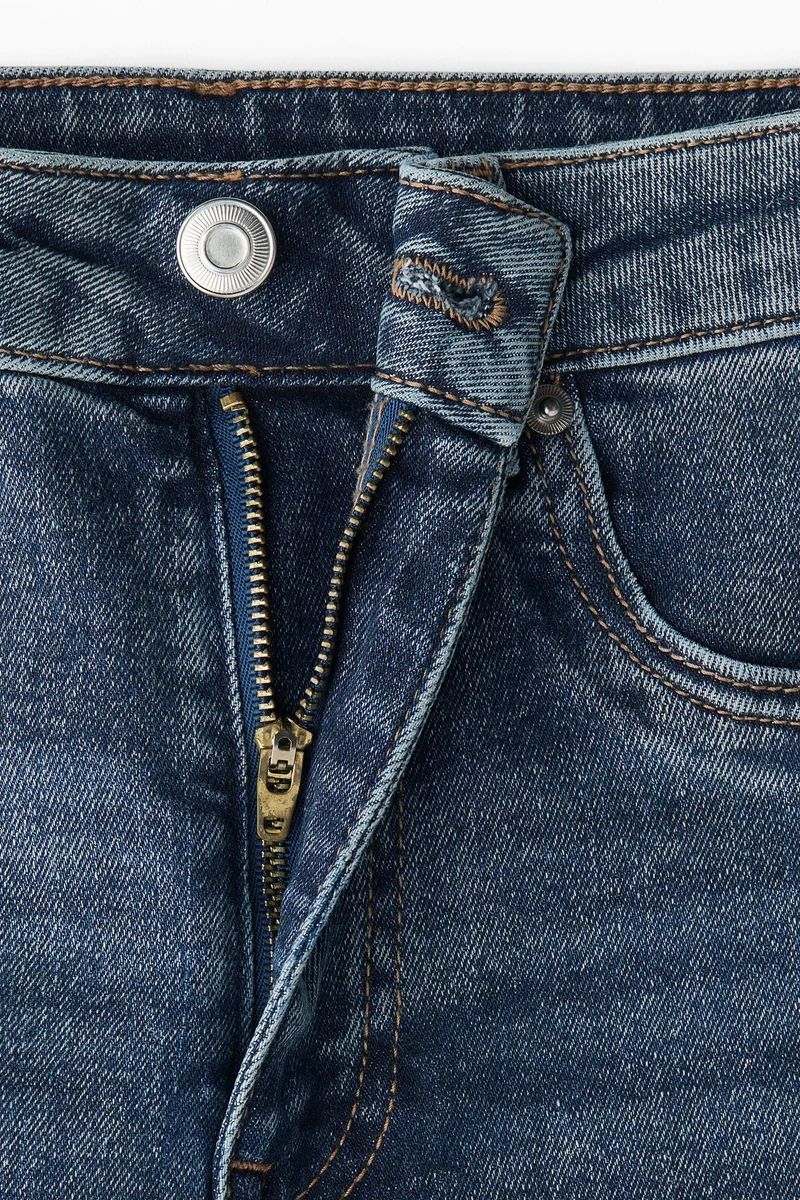 اتش اند ام جينز بقصة حافة واسعة وخصر عالي