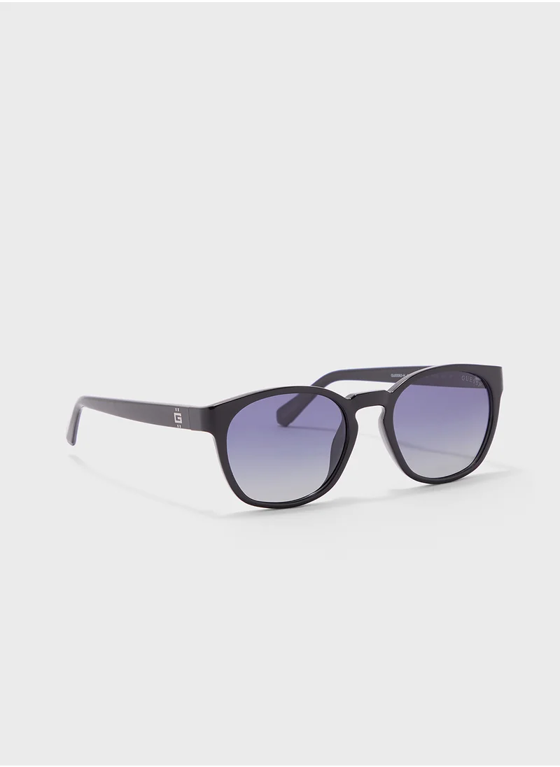 GUESS Uv Protected Polarized  Wayfarer Sunglasses