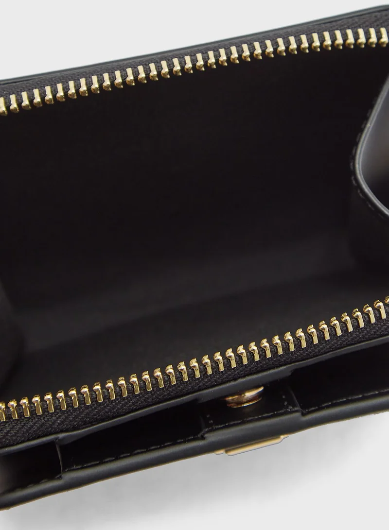 TOMMY HILFIGER Chic Medium Zip Around Wallet
