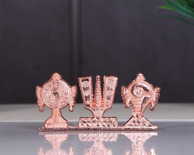 TIRUPATI BALAJI SYMBOL STAND SHANKH CHAKRA TILAK COPPER PLATING FINISH DECORATIVE FOR CAR DASHBOARD HOME OFFICE TABLE SHOWPIECE FIGURINESRELIGIOUS GIFT IDOL