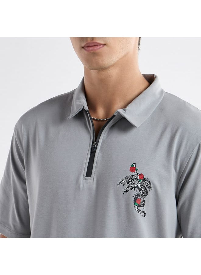 FAV Typographic Print Polo T-shirt with Short Sleeves and Zip Closure  - Image 4