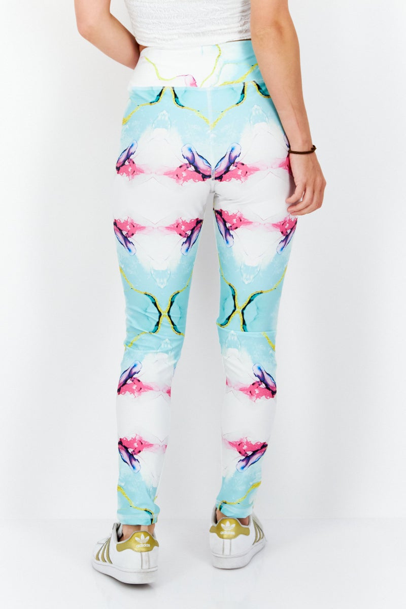 Ryder Act Women Regular Fit Allover Print Leggings, White Combo  - Image 3