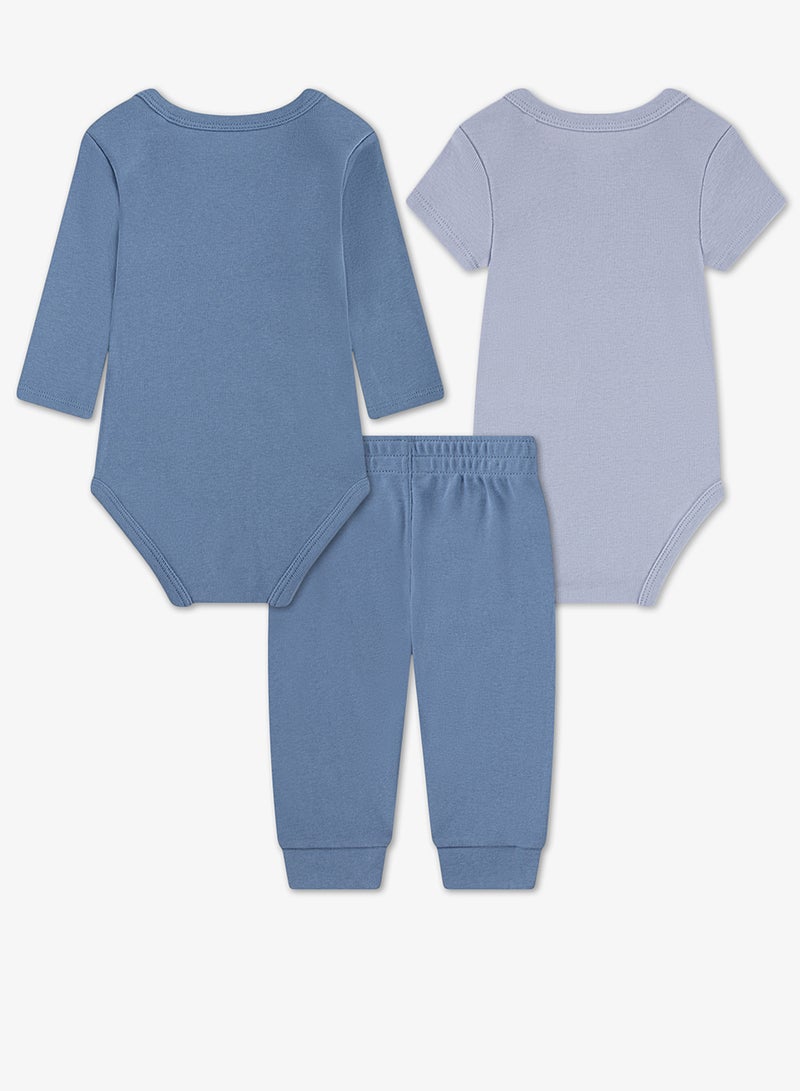 Nike Kids Cherry Aop Tempo Shorts - Image 2