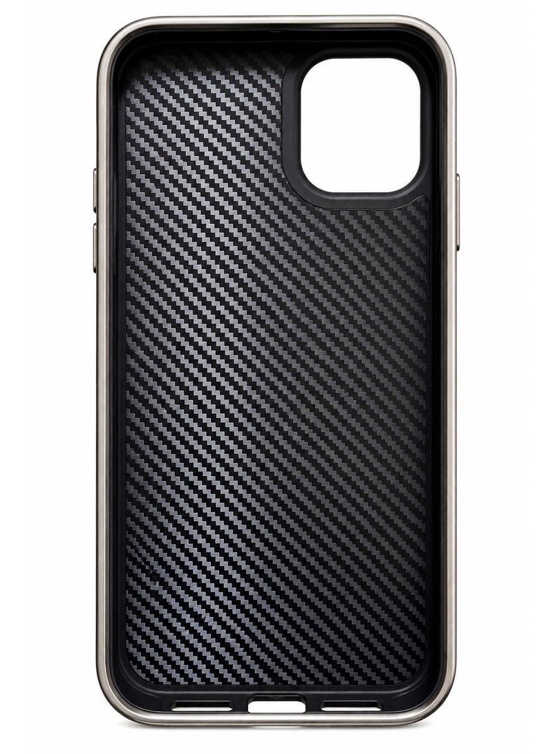 ديور جراب حماية متوافق مع iPhone 11 Pro Max بتصميمات متنوعة وإطار بمظهر لامع وظهر بنقشة كربون فايبر – حماية أنيقة وعصرية - Image 4