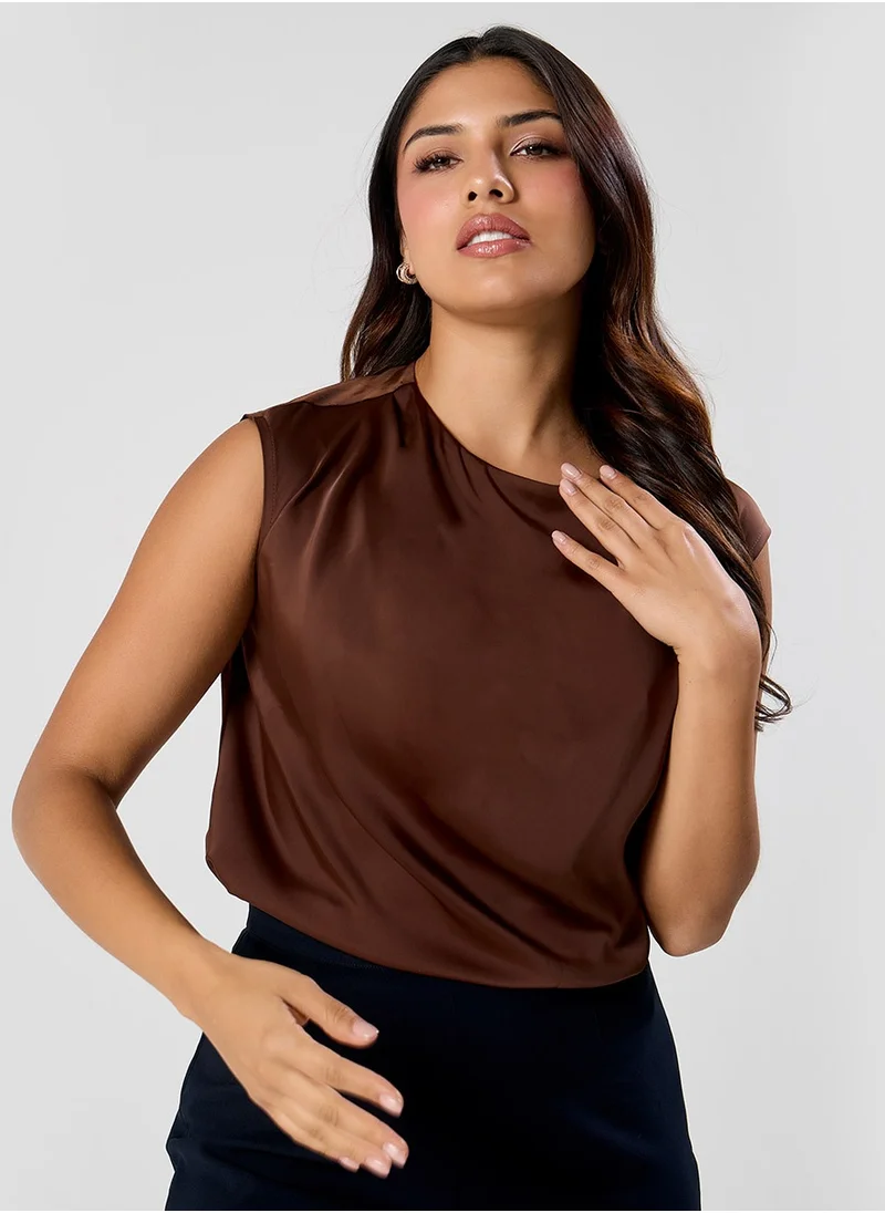 Zigzag Side Detailed Satin Top- Brown