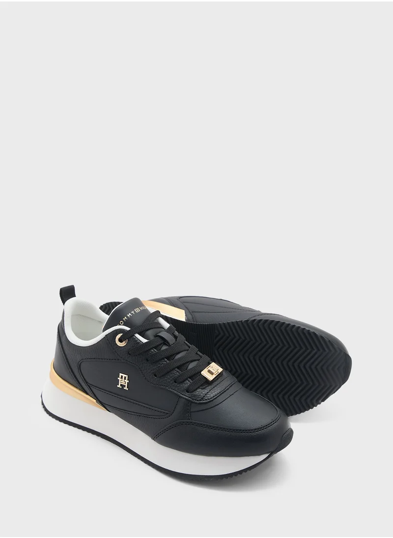 تومي هيلفيغر Lace Up Low Top Sneakers