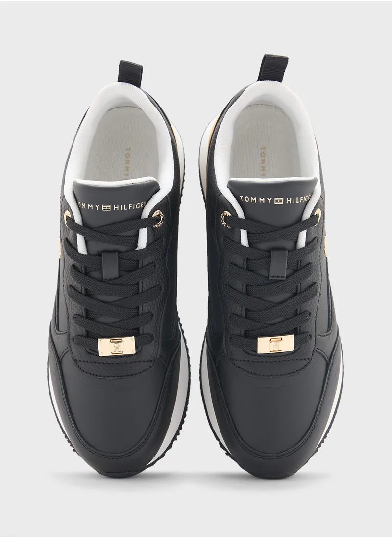 تومي هيلفيغر Lace Up Low Top Sneakers