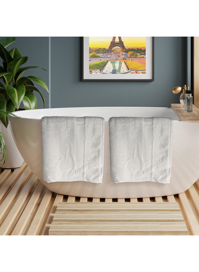 White Rose 8 Pcs WHITE ROSE WHITE Towel set 530 GSM 100% Cotton Terry Zic Zac Border 2 Bath Towel (70x140) cm, 2 Hand Towel (50x100) cm, & 4 Face Towel (33x33) cm Soft Feel Highly Absorbent White Color  - Image 2