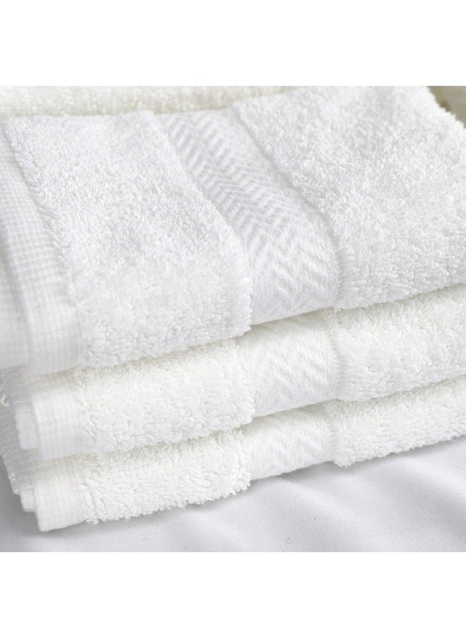 White Rose 8 Pcs WHITE ROSE WHITE Towel set 530 GSM 100% Cotton Terry Zic Zac Border 2 Bath Towel (70x140) cm, 2 Hand Towel (50x100) cm, & 4 Face Towel (33x33) cm Soft Feel Highly Absorbent White Color  - Image 3