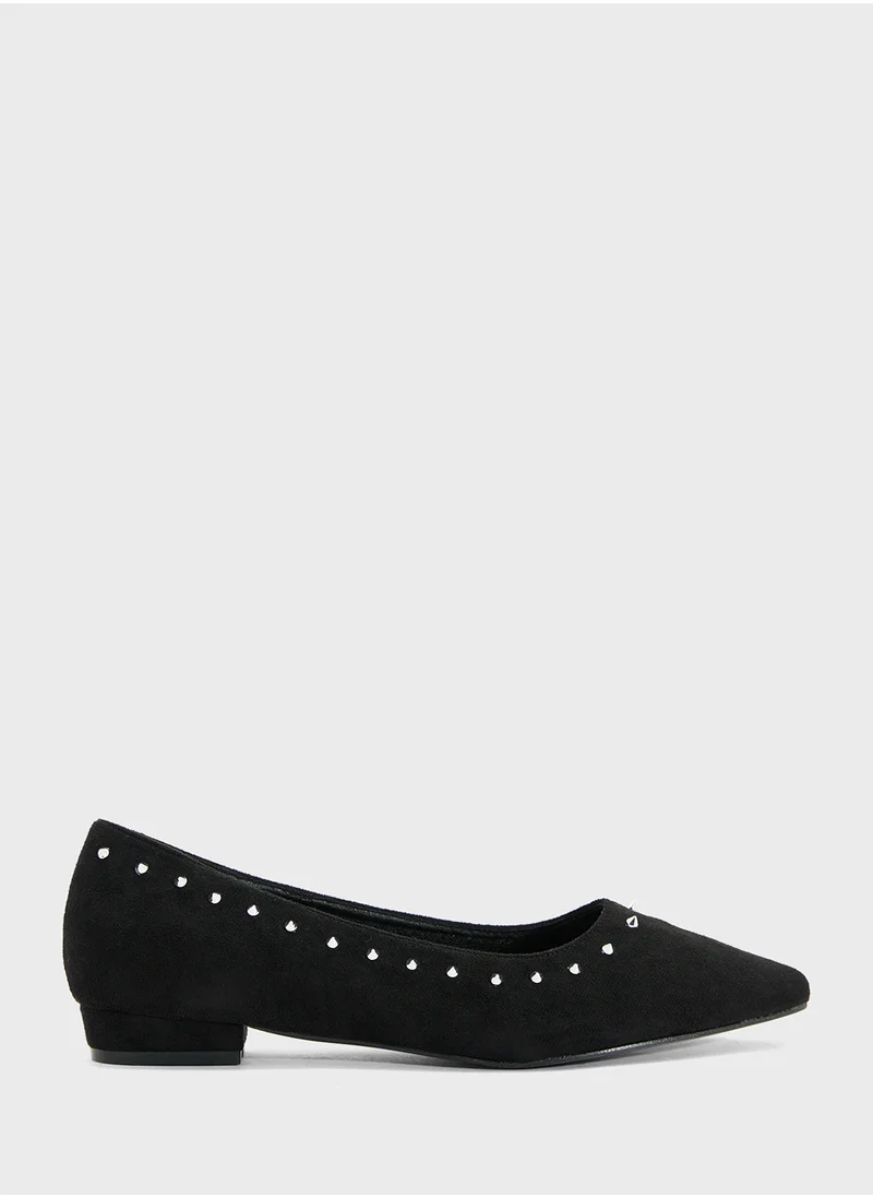 جينجر Studded Ballerina Flat