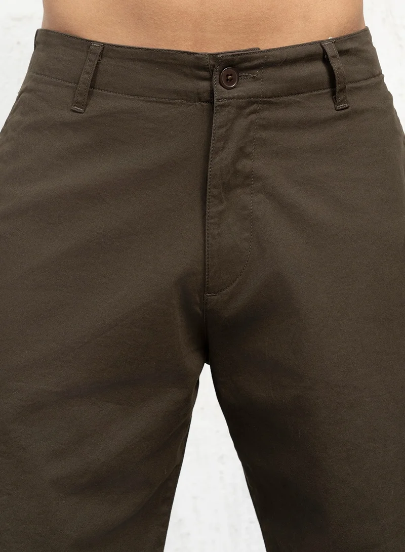 Hubberholme Men's Dark Olive Cotton Blend Solid Pattern Cropped Length Cargo Loose Shorts