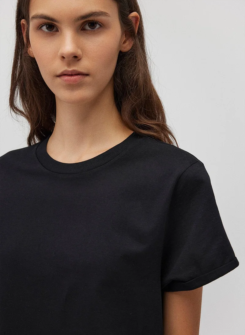 مافي Crop Black Basic T-Shirt