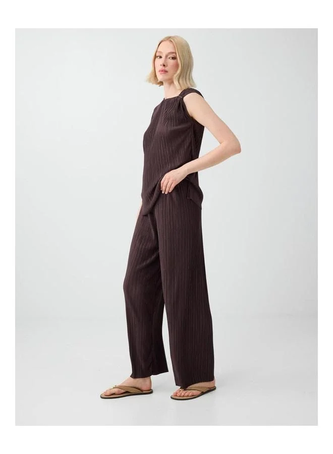 Jimmy Key Brown Regular Waist Pleated Pants.