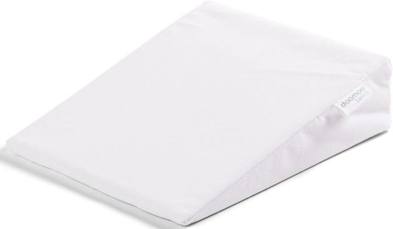 Doomoo Basics Rest Easy Small Wedge Pillow 10° for Babies - Image 1