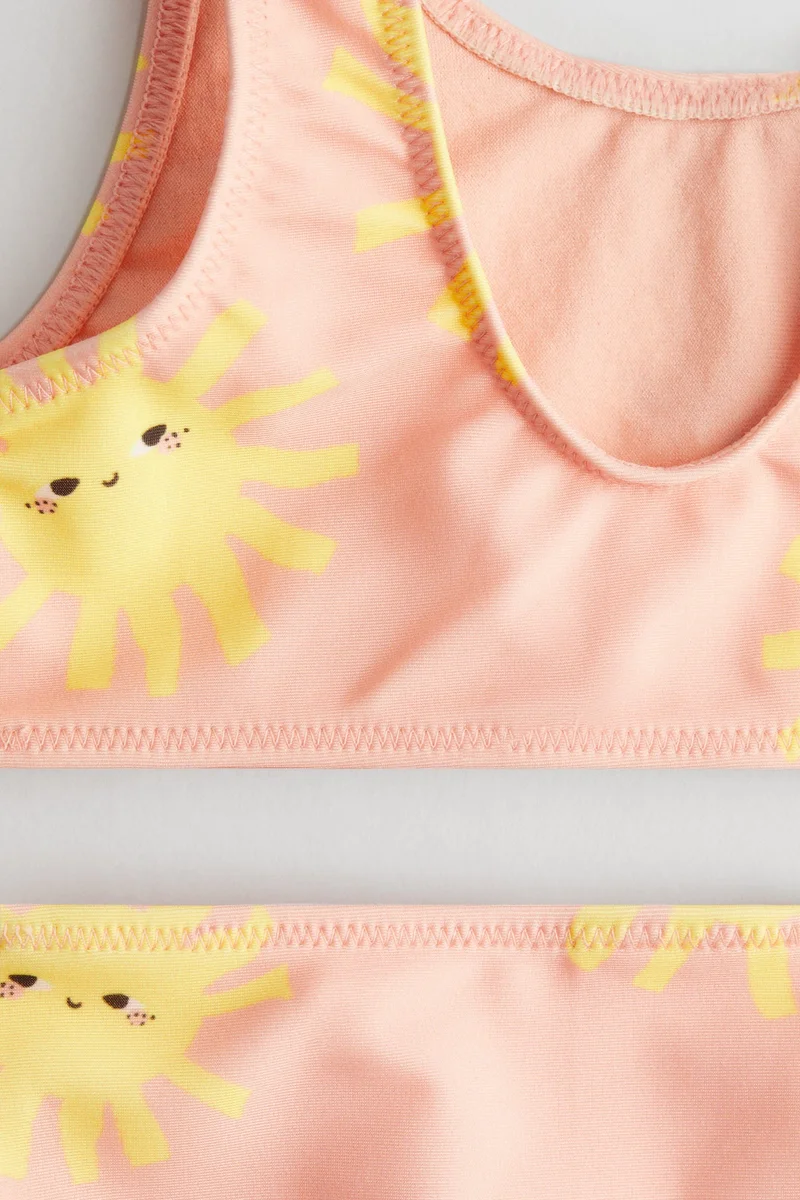 اتش اند ام بيكيني مزيّن بطبعة