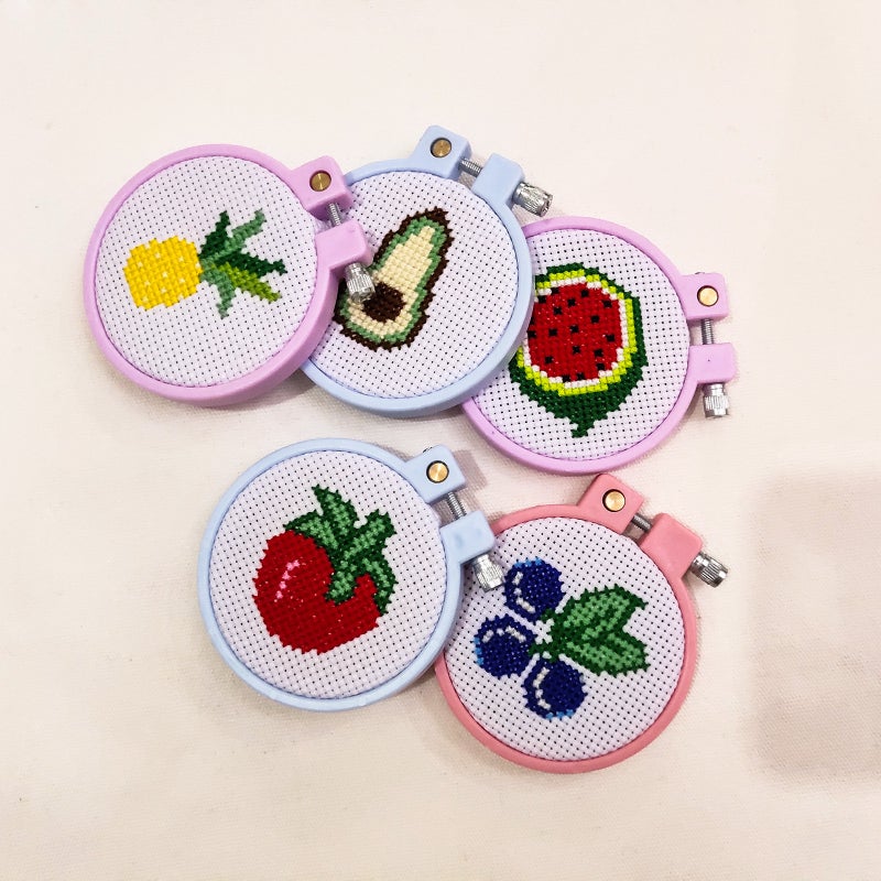 Small Children'S Cross Stitch Material Bag Key Chain Backpack Buckle Material Bag Children'S Embroidery Diy Material Bag - Image 3