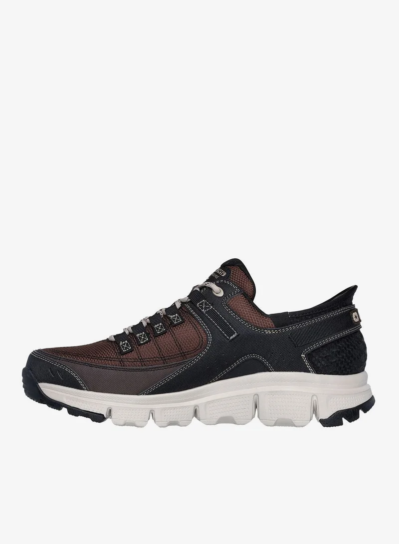 SKECHERS Summits At