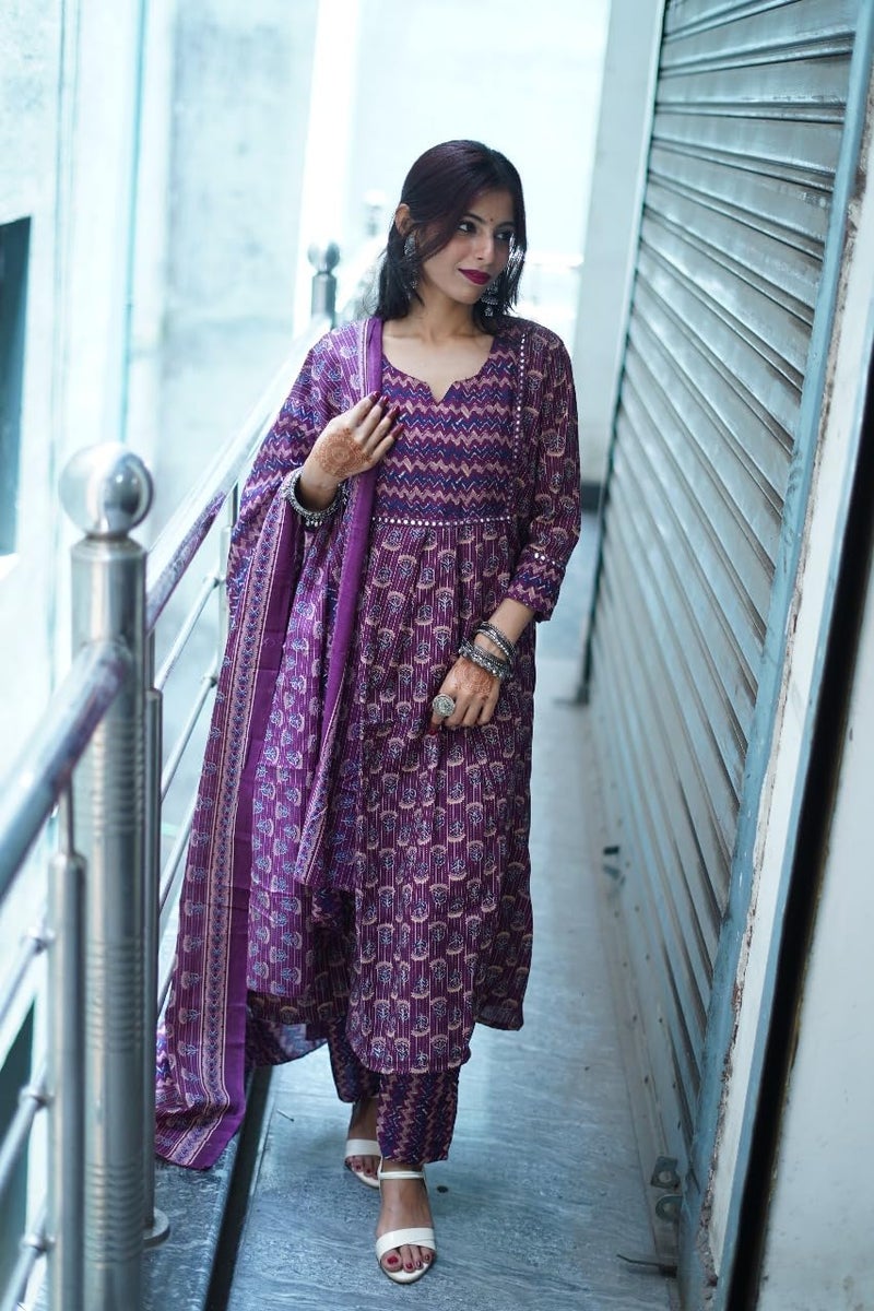 Monira Women's Cotton Blend Jaipuri Printed Kurta & Pant With Dupatta (MONST218F-L_Wine & Beige_L) - Image 2