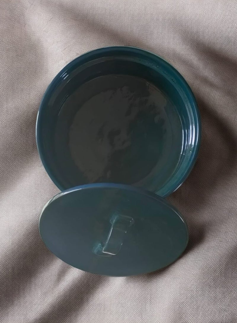 A pottery and porcelain solution that can withstand direct and indirect temperatures, from a flame or inside the oven.