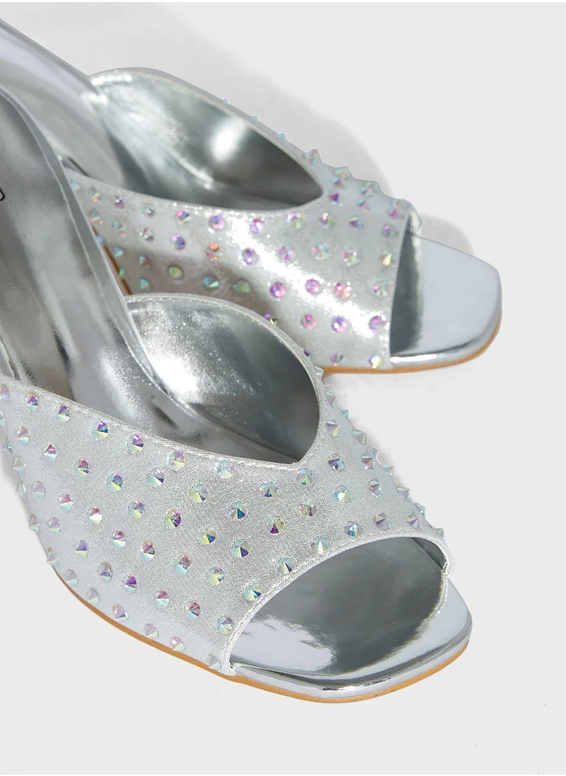 فايور Casual Mid Heel Sandals