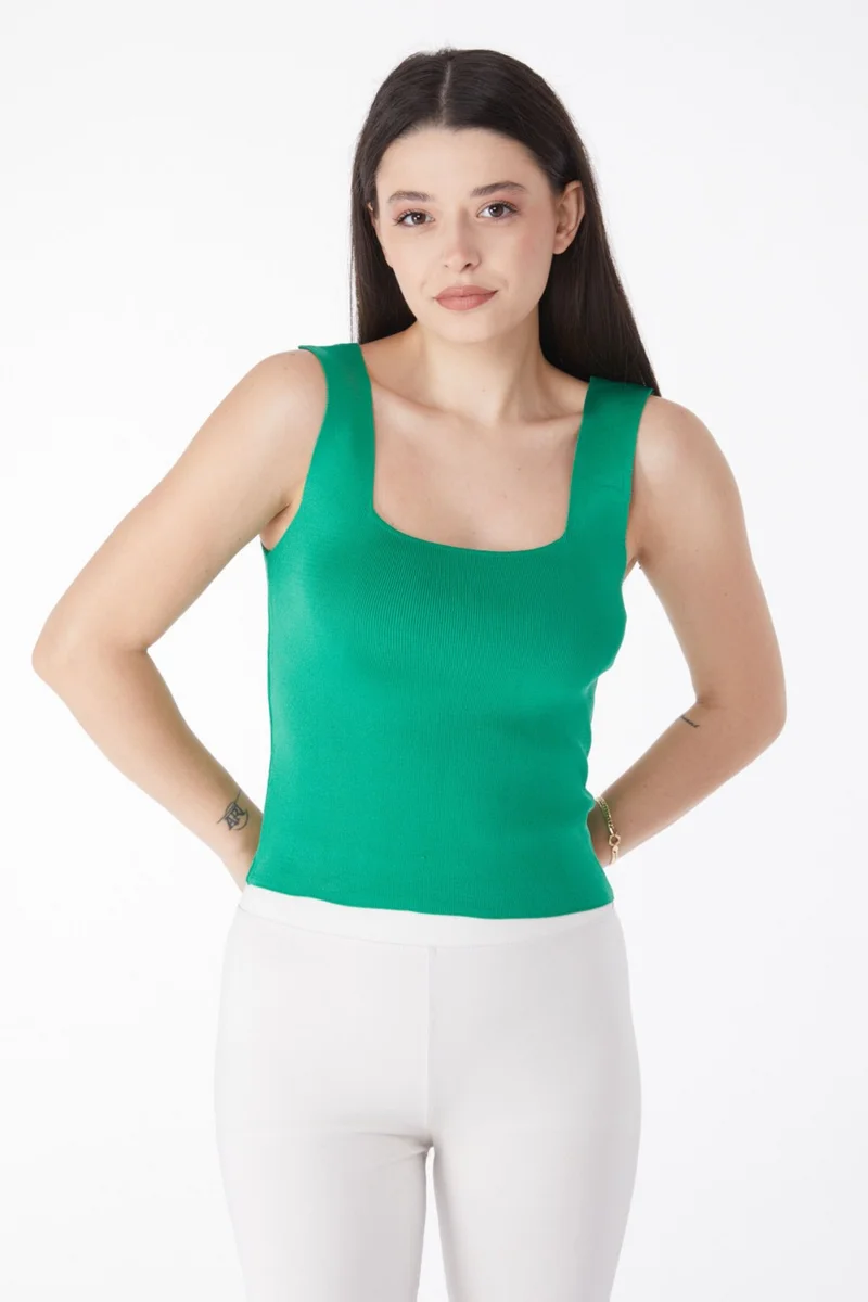 Tofisa Plain Mid Women Green Summer Knitwear Crop - 25220