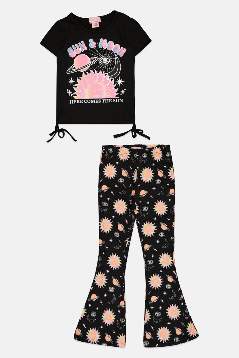 Freestyle طقم بنات أطفال مكون من 2 قطعة بطباعة جرافيك، متعدد الألوان - Image 3