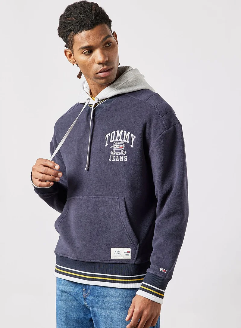 TOMMY JEANS Essential Hoodie