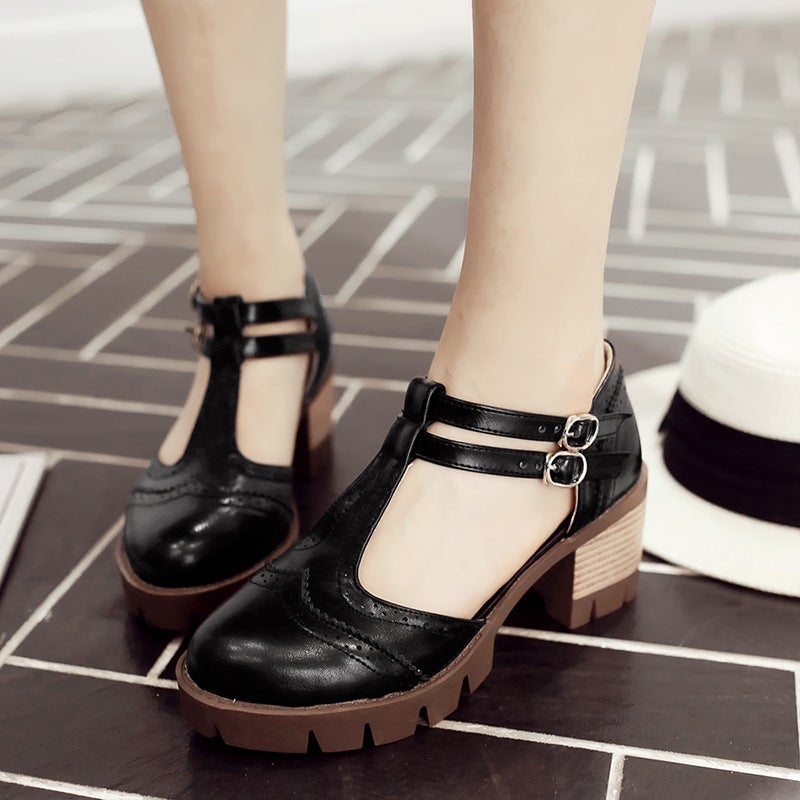 Supply Fashion High Heeled Square Heeled 40-43 Round Toe Burned Flower Side Empty T-Buckle Sandals For Women - Image 3