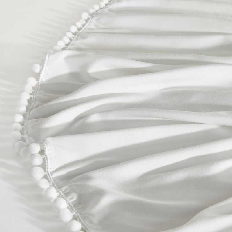 TILLYOU تنورة سرير الأطفال TILLYOU للبنات والأولاد، تنورة سرير مزخرفة مع كرات، 28 بوصة × 52 بوصة، 14 بوصة انخفاض، أبيض - Image 3