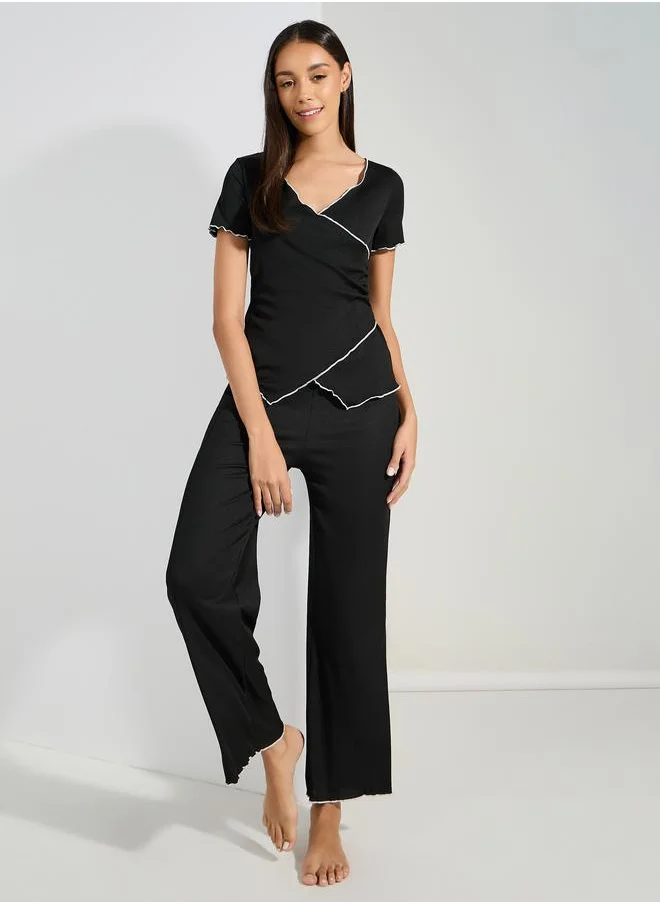 ستايلي Mono Contrast Edge Rib Wrap Over T-Shirt & Pyjama Set