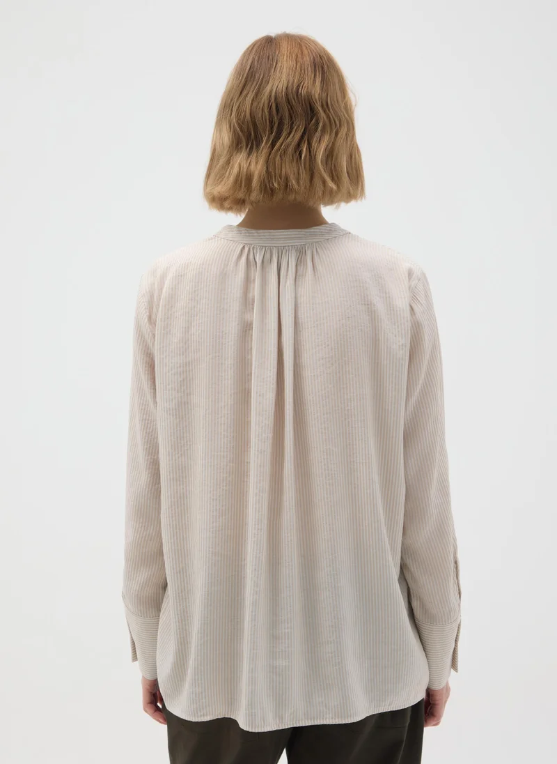 او في اس MULTICOLOUR REGULAR FIT VISCOSE BLEND SHIRT