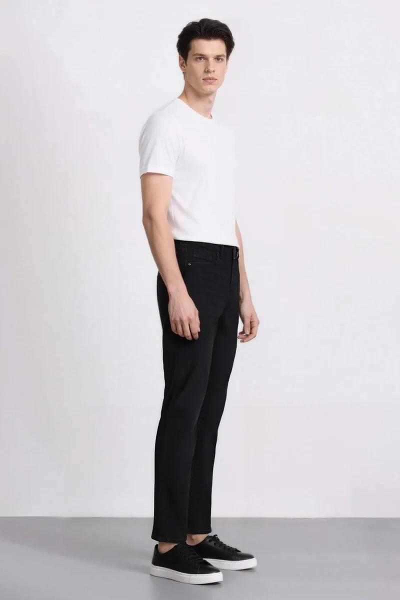 Defacto  Sergio Regular Fit Normal Waist Jeans for Men | Best Price UAE