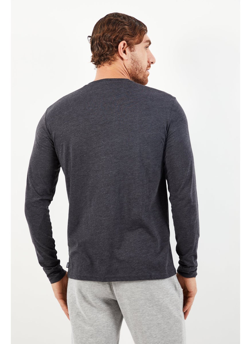 DKNY Sport Men Sportswear Fit Long Sleeves Training Sweatshirt, Black  - Image 3