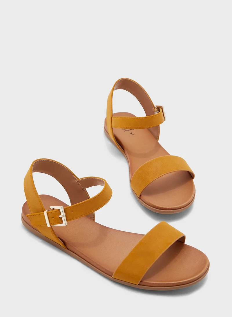 CALL IT SPRING Kassian Sandal - Dark Yellow