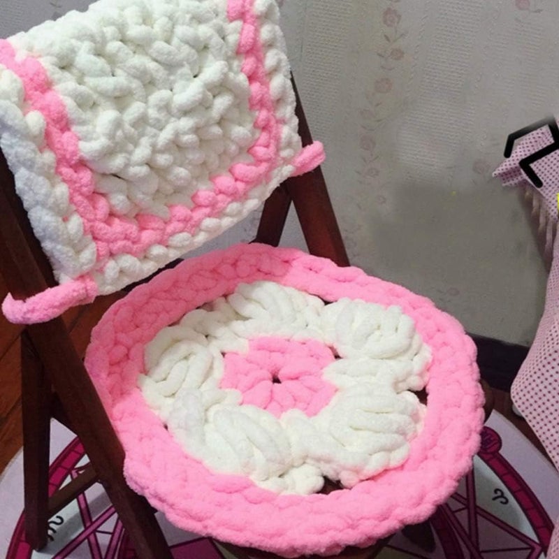 Chunky Yarn, Fluffy Chenille Luxury Thick s Soft Warm Hand Knitting Arm for Blanket Pillow Pet Bed Rug Red 4 Skeins/1kg - Image 4