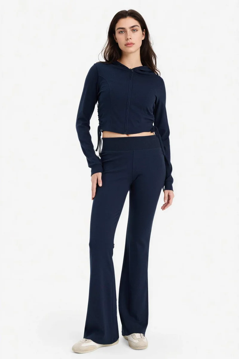 ديفاكتو Flare Ribana Trousers